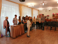 К нам приходят гости школьники