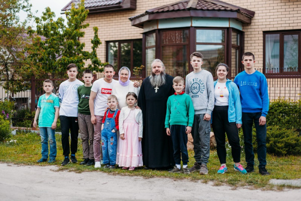 Поддержим семью Ляпченковых из Брянской области в онлайн-голосовании «Народная симпатия»!